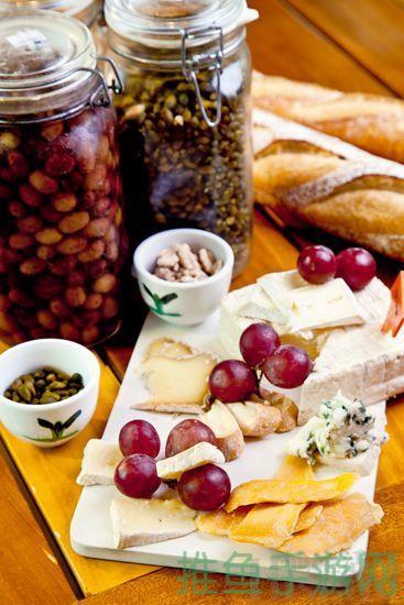 “满足味蕾！收集奶酪擂台版，品尝美味佳肴”-52KMS